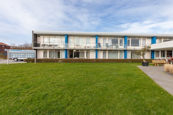 Foto van Appartement in Zoutelande bij Strand - Vakantiehuis in Zoutelande - ExteriorSummer