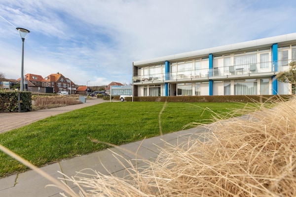 Foto van Kustuitje met sauna - Vakantiehuis in Zoutelande - ExteriorSummer