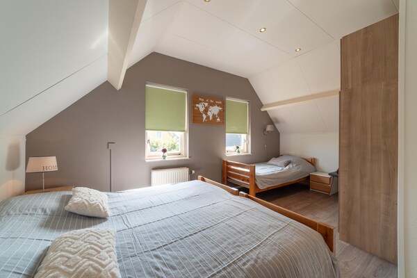 Foto van Heerlijk vakantiehuis met bubbelbad - Vakantiehuis in Wemeldinge - BedRoom