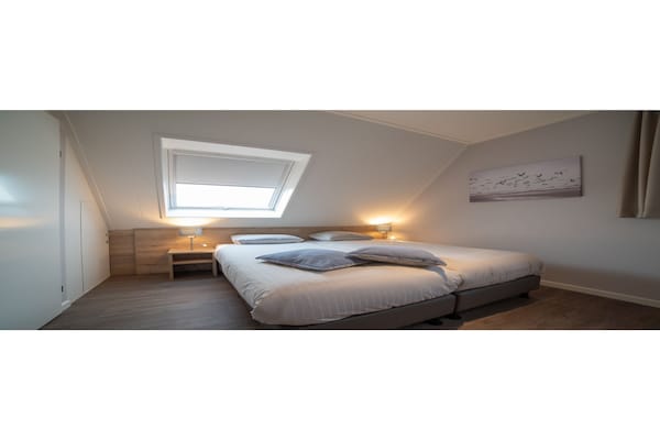 Foto van Villa in Zeeland bij Schone Stranden - Vakantiehuis in Colijnsplaat - BedRoom