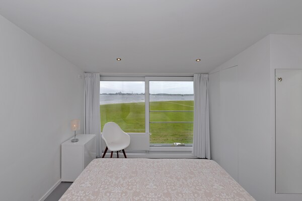 Foto van Uitje aan het water in Kamperland - Vakantiehuis in Kamperland - BedRoom