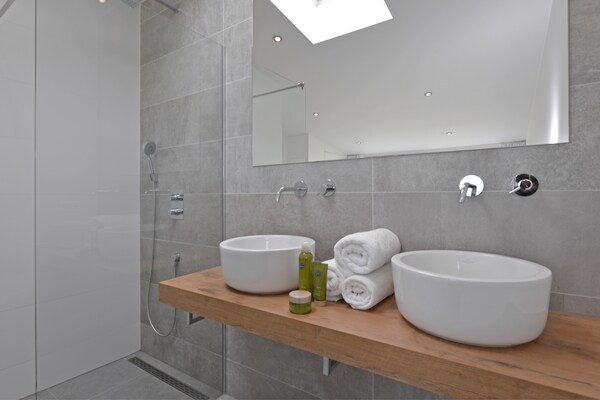 Foto van Uitje aan het water in Kamperland - Vakantiehuis in Kamperland - BathRoom