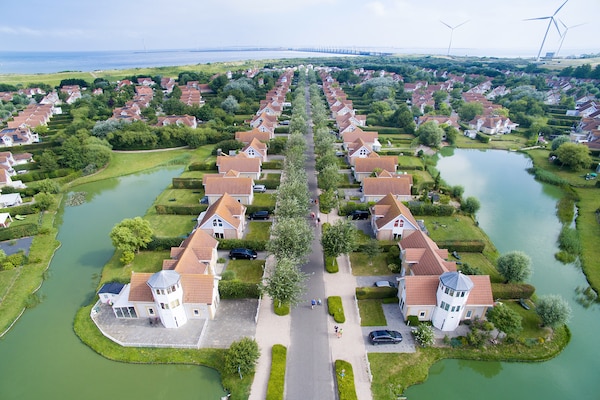 Foto van Villa in Banjaard bij Noordzeestrand - Vakantiehuis in Kamperland - AreaSummer1KM