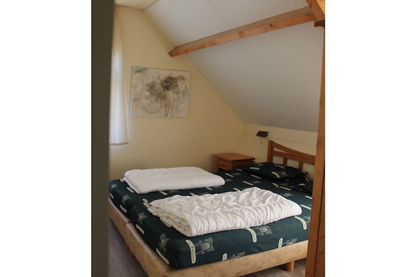 Foto van aan het meer Comfortabele vakantiewoning - Vakantiehuis in Kamperland - Untagged