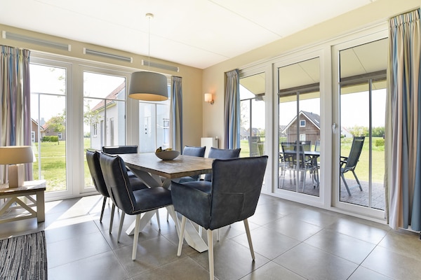 Foto van Saunaverblijf vlakbij de zee - Vakantiehuis in Nieuwvliet - LivingRoom