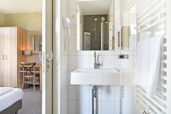 Foto van Saunaverblijf vlakbij de zee - Vakantiehuis in Nieuwvliet - BathRoom