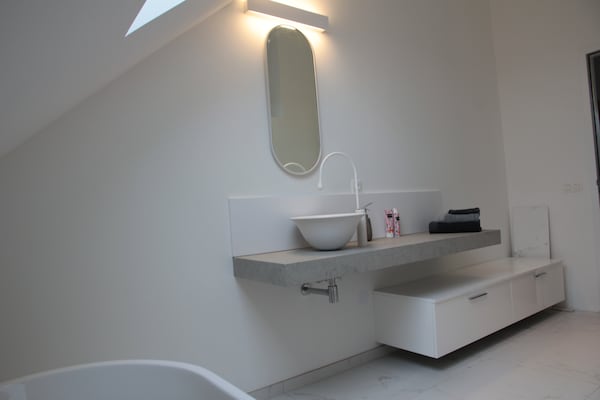 Foto van Ruime villa op het platteland - Vakantiehuis in Zuidzande - BathRoom
