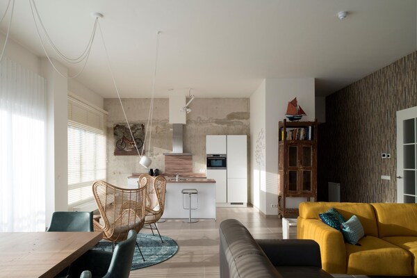 Foto van Penthouse in Cadzand-Bad bij het Strand - Vakantiehuis in Cadzand-Bad - LivingRoom