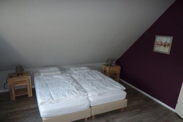 Foto van Gezinsvriendelijk vakantiehuis - Vakantiehuis in Breskens - BedRoom