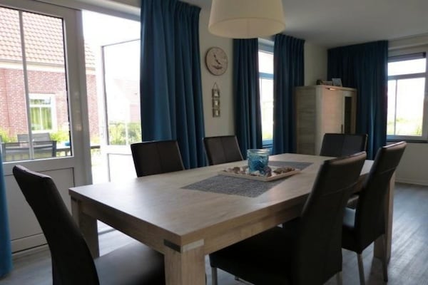 Foto van Vakantiehuis in Breskens bij Strand - Vakantiehuis in Breskens - DiningRoom