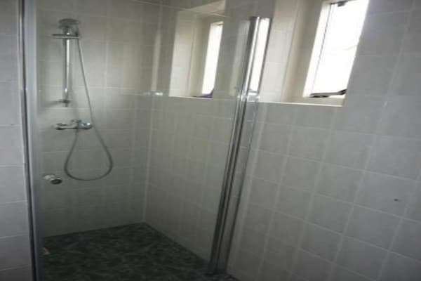 Foto van Bungalow in Breskens aan het Water - Vakantiehuis in Breskens - BathRoom