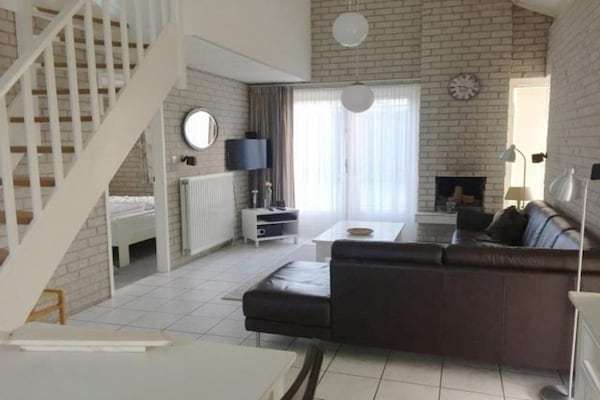 Foto van Huis in Breskens bij het Strand - Vakantiehuis in Breskens - BedRoom