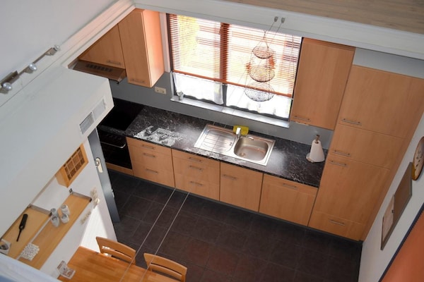 Foto van Zeeuwse woning met open haard - Vakantiehuis in Breskens - Kitchen