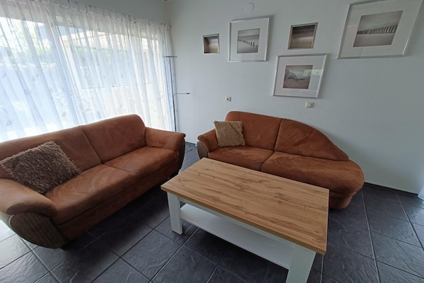 Foto van Zeeuwse woning met open haard - Vakantiehuis in Breskens - LivingRoom