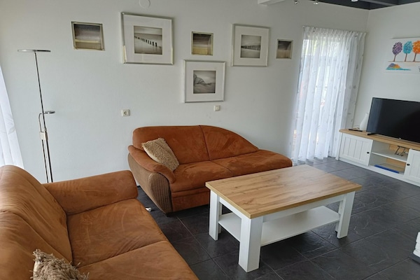 Foto van Zeeuwse woning met open haard - Vakantiehuis in Breskens - LivingRoom