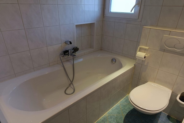 Foto van Zeeuwse woning met open haard - Vakantiehuis in Breskens - BathRoom
