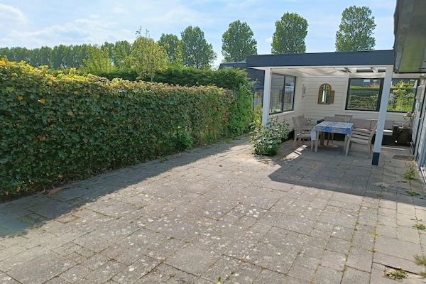 Foto van Zeeuwse woning met open haard - Vakantiehuis in Breskens - TerraceBalcony