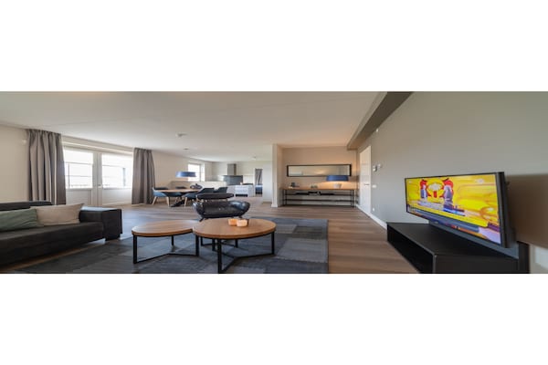 Foto van Appartement in Colijnsplaat met Sauna en Jacuzzi - Vakantiehuis in Colijnsplaat - LivingRoom