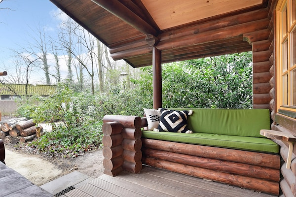 Foto van Vakantiehuis in Brabant met Bubbelbad - Vakantiehuis in Diessen-Baarschot - TerraceBalcony