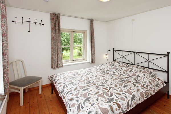 Foto van Boerderij in Reusel bij Fietsroutes - Vakantiehuis in Lage Mierde - BedRoom