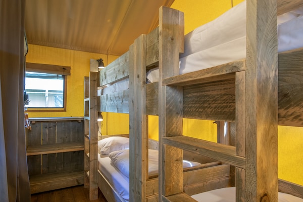 Foto van Safaritent op vakantiepark - Vakantiehuis in Arcen - BedRoom