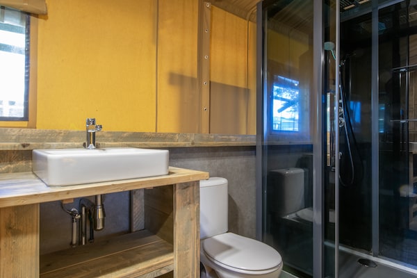 Foto van Safaritent op vakantiepark - Vakantiehuis in Arcen - BathRoom