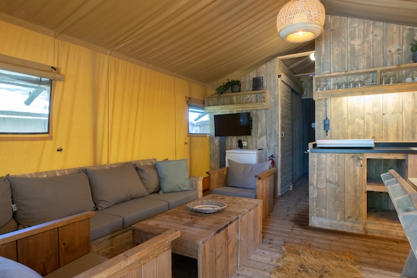 Foto van Safaritent op vakantiepark - Vakantiehuis in Arcen - LivingRoom