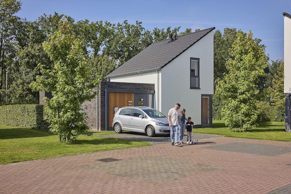 Foto van Bungalow in Limburg met Luxe Keuken - Vakantiehuis in Roggel - ExteriorSummer