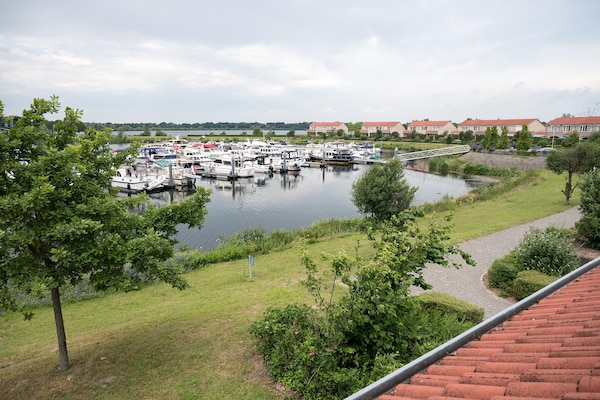Foto van Havenwoning met fantastisch uitzicht - Vakantiehuis in Heel - ViewSummer