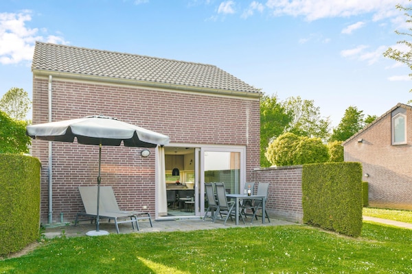 Foto van Reevallis Vakantiehuis, Vijlen - Vakantiehuis in Vijlen - ExteriorSummer