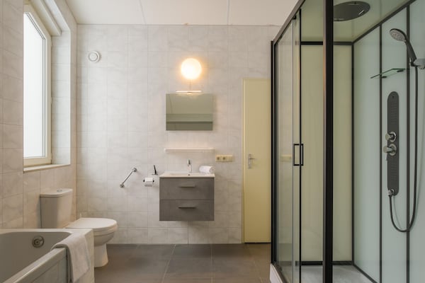 Foto van Reevallis Vakantiehuis, Vijlen - Vakantiehuis in Vijlen - BathRoom