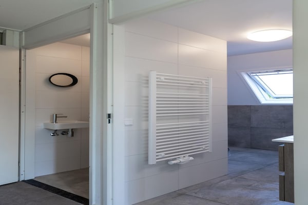 Foto van Vakantiehuis in Plasmolen bij Meren - Vakantiehuis in Plasmolen - BathRoom