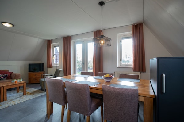 Foto van Vakantiehuis in Plasmolen bij Meren - Vakantiehuis in Plasmolen - DiningRoom