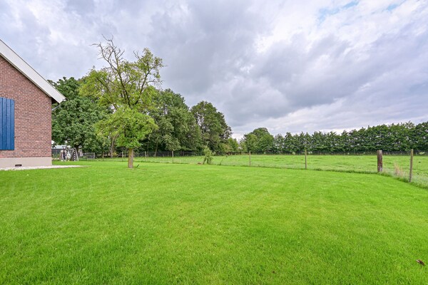 Foto van Gezellige vakantie op het platteland - Vakantiehuis in De Heurne - GardenSummer