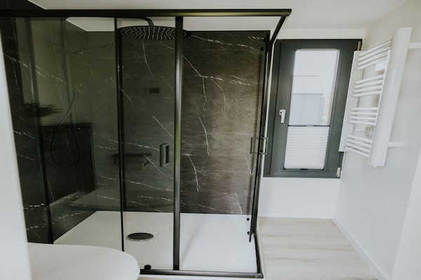 Foto van Charmante Tiny House met terras. - Vakantiehuis in Balkbrug - BathRoom