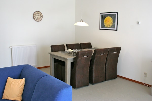 Foto van Rustige open plek met kind - Vakantiehuis in Hardenberg (rheezerveen) - DiningRoom