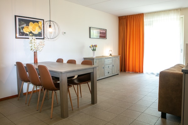 Foto van Rustige open plek met kind - Vakantiehuis in Hardenberg (rheezerveen) - DiningRoom