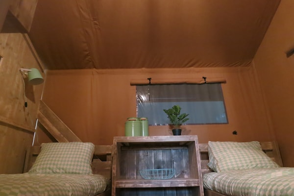 Foto van Ontsnapping aan het meer voor groepen - Vakantiehuis in Bant - BedRoom