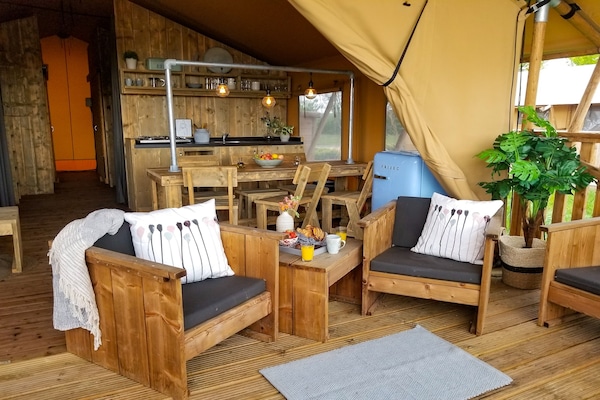 Foto van Ontsnapping aan het meer voor groepen - Vakantiehuis in Bant - LivingRoom