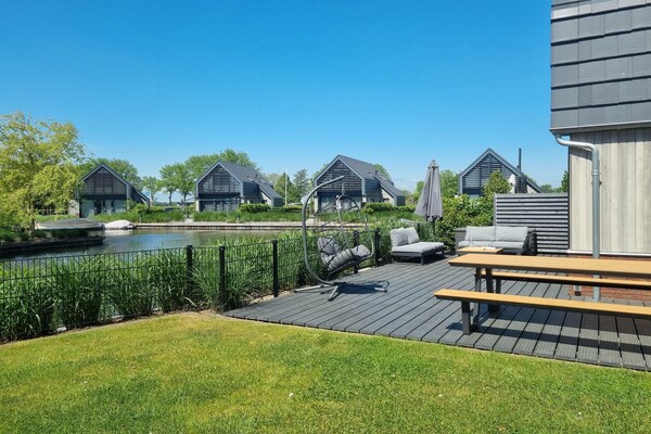 Foto van Watervilla in Balk met Privé Steiger - Vakantiehuis in Balk - Ambiance