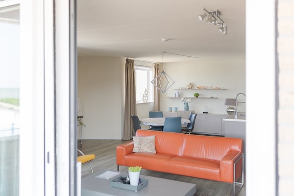 Foto van Appartement met uitzicht op het IJsselmeer - Vakantiehuis in Makkum - LivingRoom