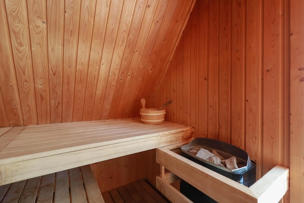 Foto van Villa met jacuzzi en sauna in Makkum - Vakantiehuis in Makkum - Untagged