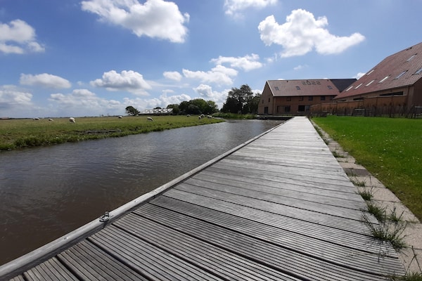Foto van Villa in Leons met Sloepverhuur - Vakantiehuis in Leons - GardenSummer