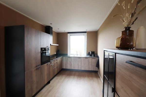 Foto van Rustig gelegen villa in Friesland - Vakantiehuis in Leons - Kitchen