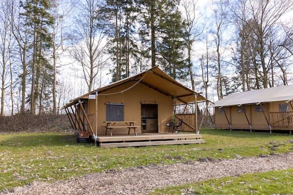Foto van Charmante safaritent aan het meer - Vakantiehuis in Gasselternijveen - ExteriorSummer