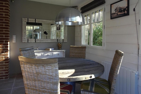 Foto van Huis in Normandië met Sauna & Kustsfeer - Vakantiehuis in Vinnemerville - DiningRoom