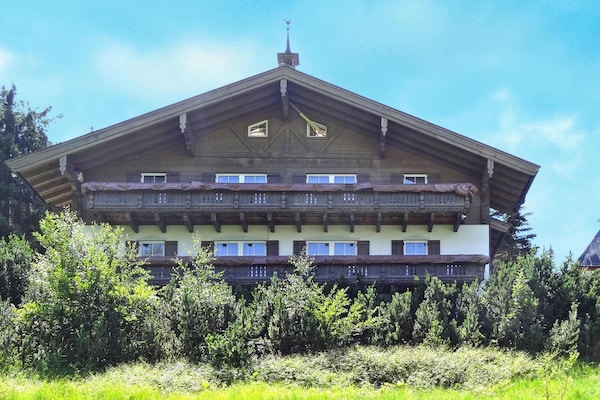 Foto van Chalet in Dienten met Ski-In Toegang - Vakantiehuis in Dienten am Hochkönig - ExteriorSummer