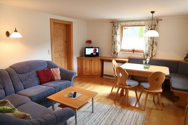 Foto van Appartement in Wald bij Krimmler Watervallen - Vakantiehuis in Wald im Pinzgau - LivingRoom