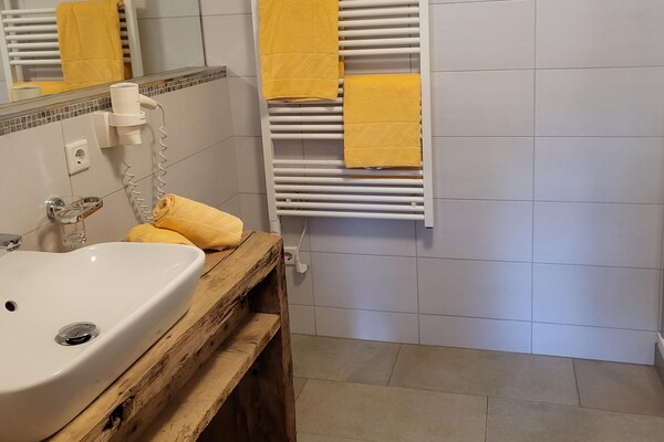 Foto van Appartement in Hohe Tauern met Bergzicht - Vakantiehuis in Neukirchen - BathRoom