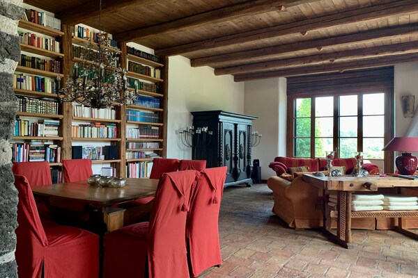 Foto van Chalet in Stiermarken met Zwembad & Uitzicht - Vakantiehuis in Fehring - LivingRoom